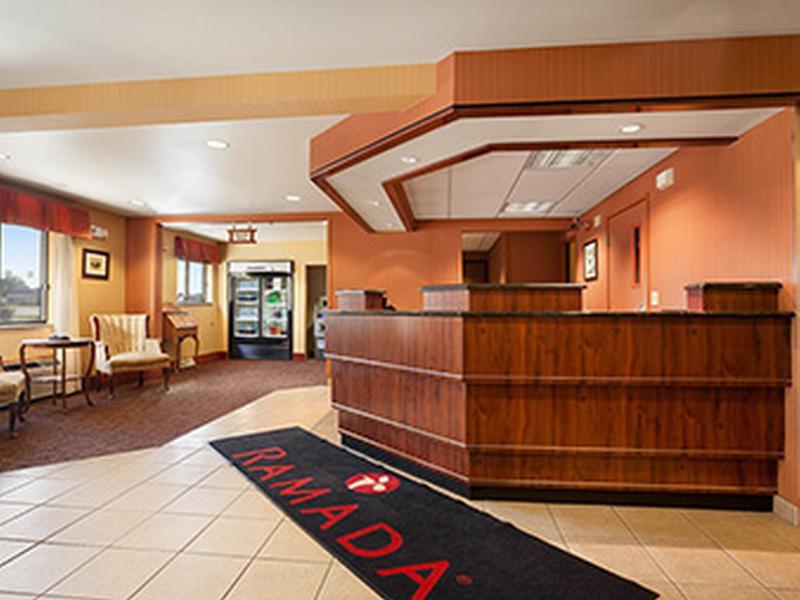 รามาดา บาย วินด์แฮม วิสคอนซิน เดลส์ Hotel วิสคอนซินเดลส์ ภายนอก รูปภาพ